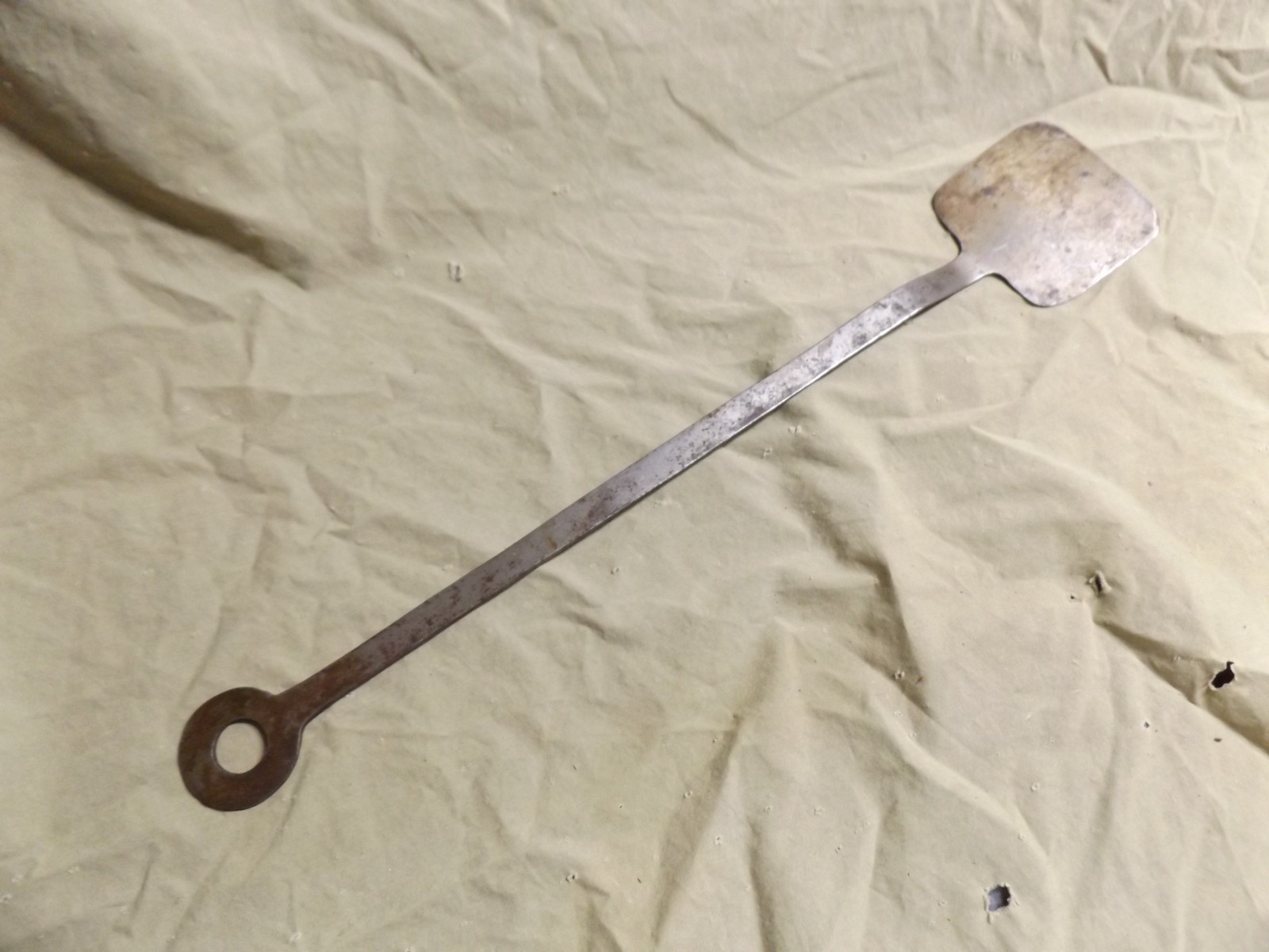 Primitive Antique ça 1800 hand wrought hearthware Spatula Hoop Hanger 17.25″