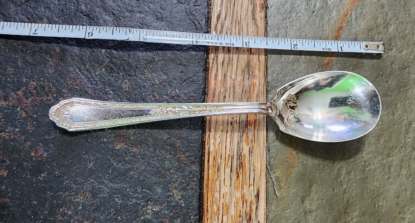 👌HOLMES & EDWARDS c1925 ROMANCE PATTERN SILVERPLATED SUGAR SPOON 🍚