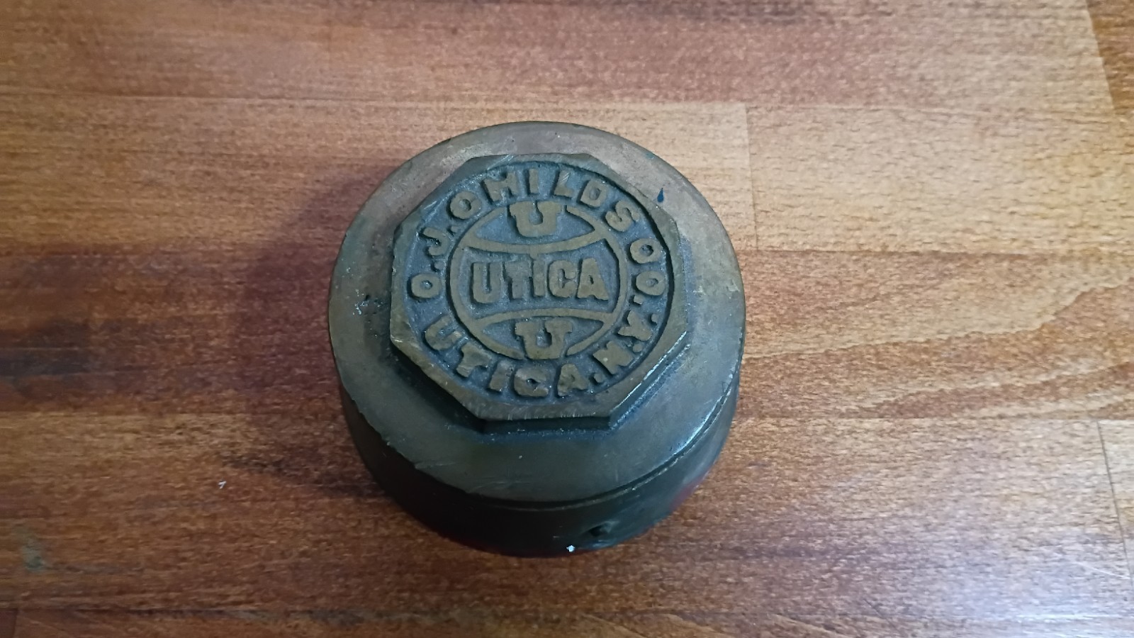 Vintage Iron Water Cap Utica NY 3.25 O.J. Childs Co Brass Bronze Steam cap ?