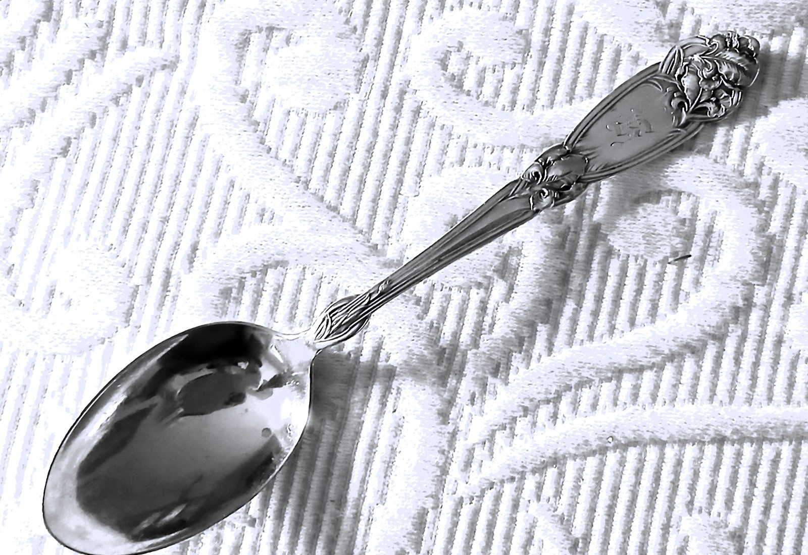 Antique Sterling ALVIN FLEUR de LIS 1907 5 o’clock Teaspoon FLORAL ORNATE Mono