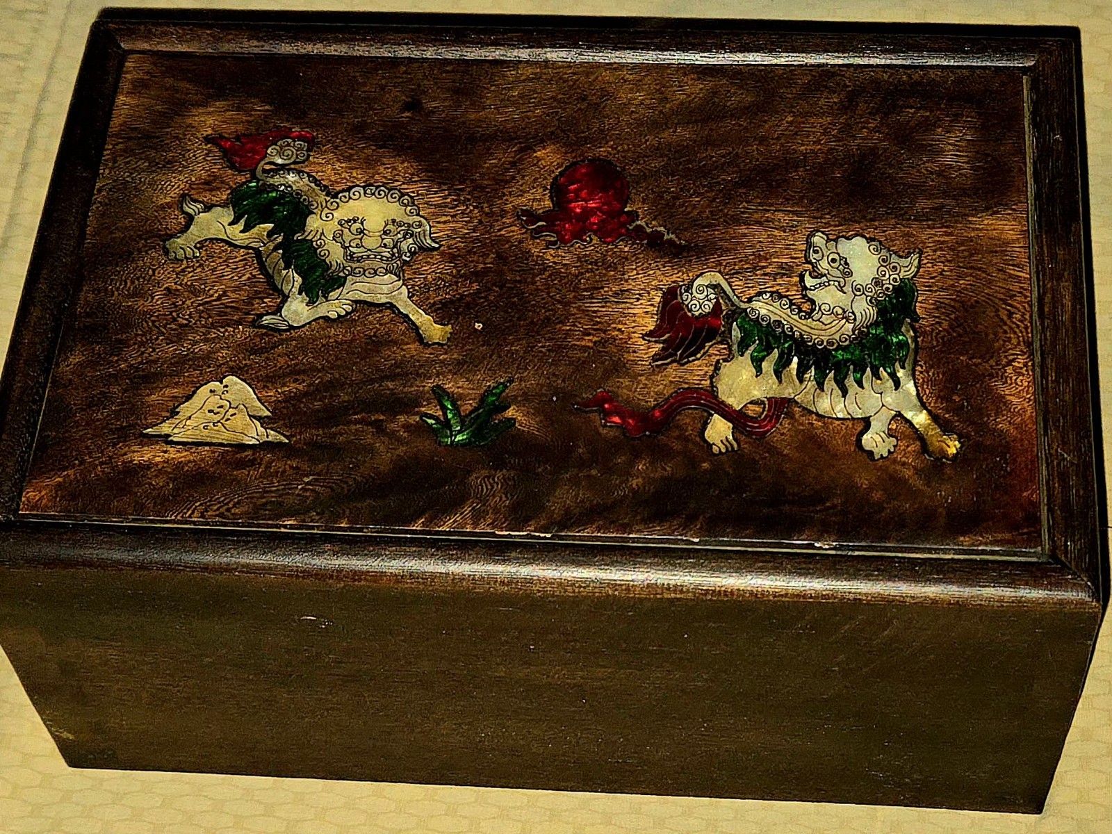 4.5″W X 7.5L Rare Old Chinese Huanghuali Wood Lion Jewelry Box