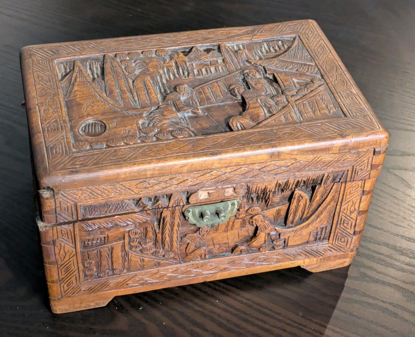 Rare Vintage 1940s Chinese Camphor Wood Chest Hand Carved Relief HEAVILY SCENTED