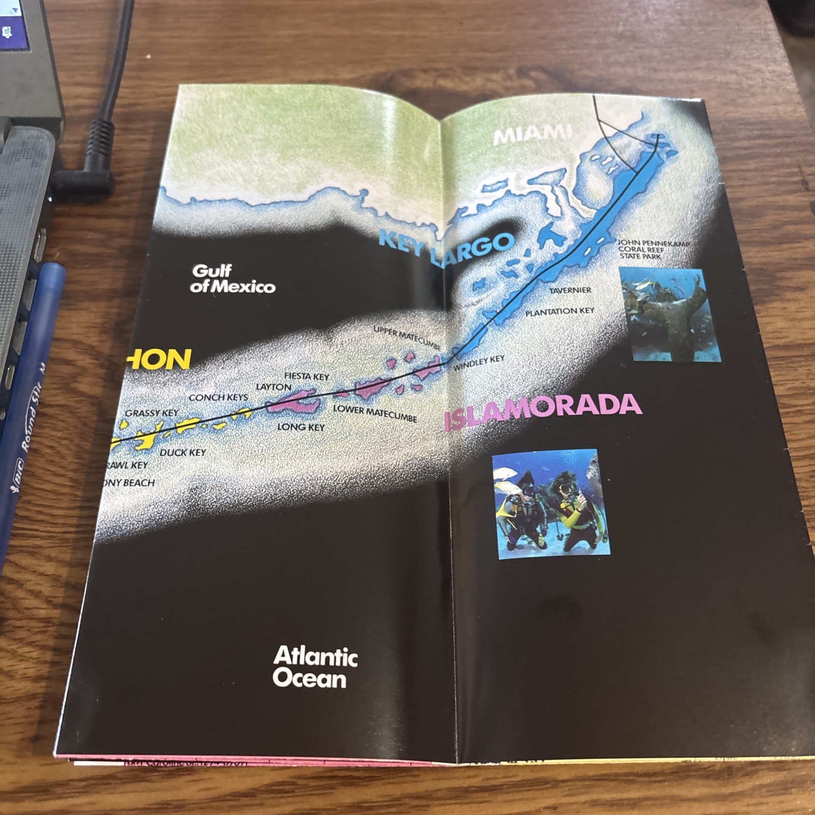 Florida Keys & Key West Accommodation Guide 1989 Foldout Info Map Book