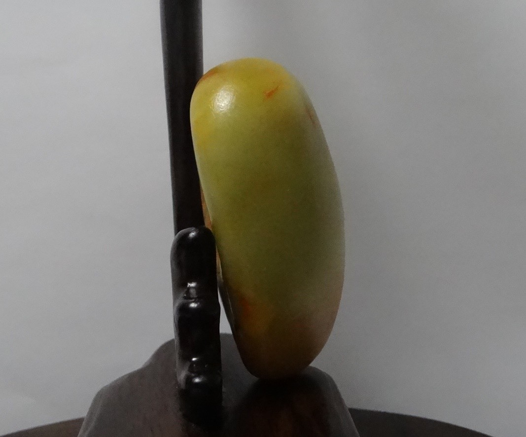2.2″China Certify Nature Nephrite Hetian Rough Jade Green White with Yellow Skin