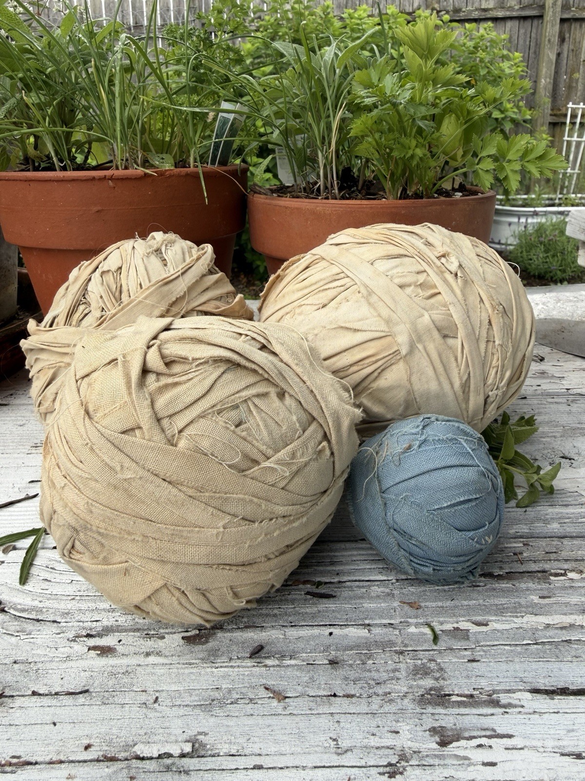 4 Old Antique Handmade Rag Balls Textile White / Blue